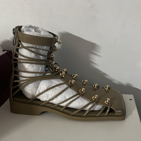 Vivienne Hu Patent Leather Studded Boots Size:37 Strappy Gladiator Sandals - Picture 9 of 13